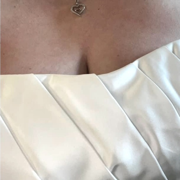 Mary’s Bridal Wedding Gown (3layer) size 20 will negotiate price. - Picture 15 of 15